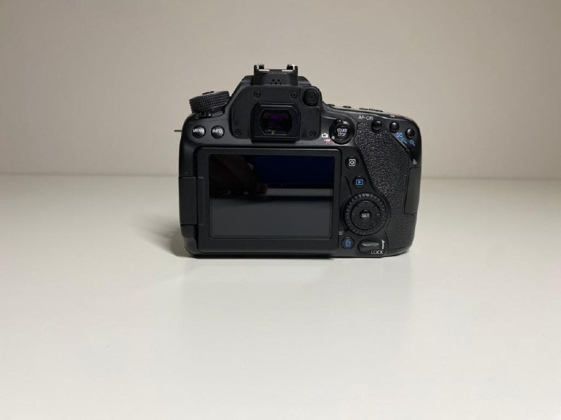 Фотоаппарат Canon EOS 80D 2