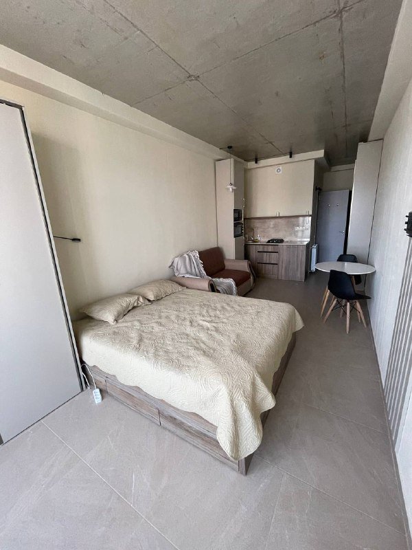 Студия в Guru Residence на 12 этаже с мебелью и техникой