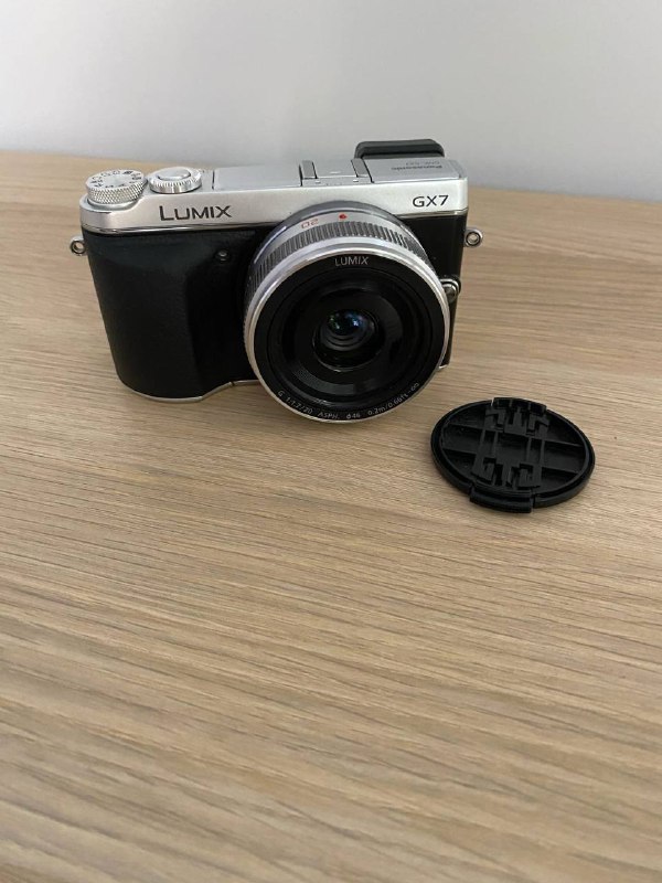 Фотоаппарат Panasonic Lumix DMC-GX7, объектив H-H020A, карта 32GB 5
