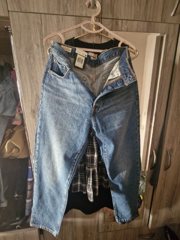 Маленькое чёрное платье, джинсы 501 Levis 2