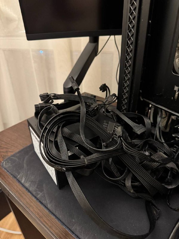 Блок питания Aerocool 700W 80 Plus 3