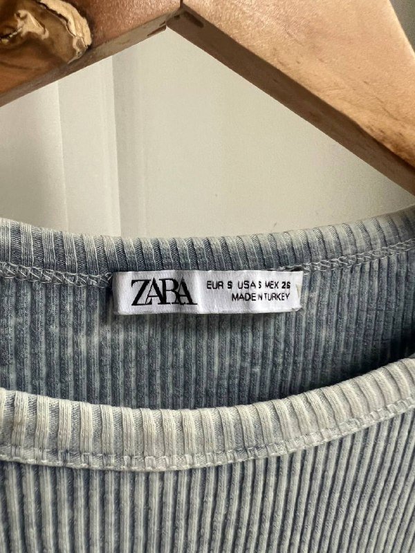 Свитшот Kenzo, рубашка Zara, укороченный свитшот Zara, платье Ostin 6