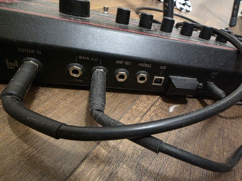 Гитарный процессор Line 6 Amplifi FX100 2