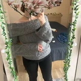 Теплая блузка с открытыми плечами 2