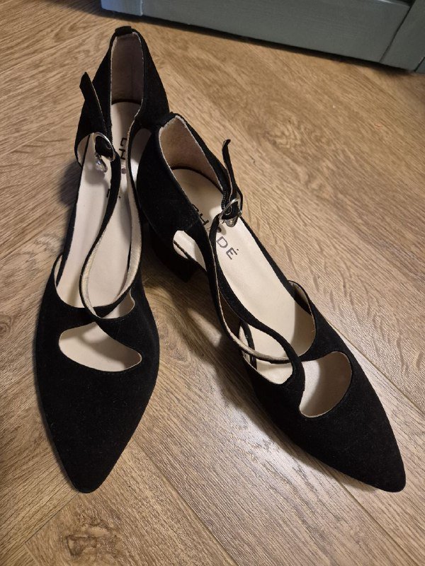 Кроссовки зара 35, туфли замшевые 40, защита каратэ, трекинговые ботинки 32 3