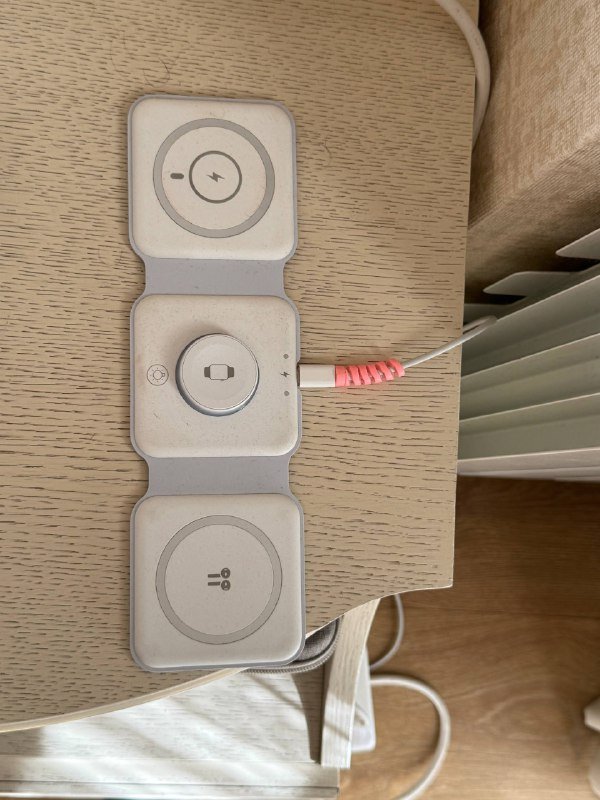 Зарядка беспроводная Apple, кухонные весы, вафельница, стаканы, кофейник, френч пресс и формы для льда