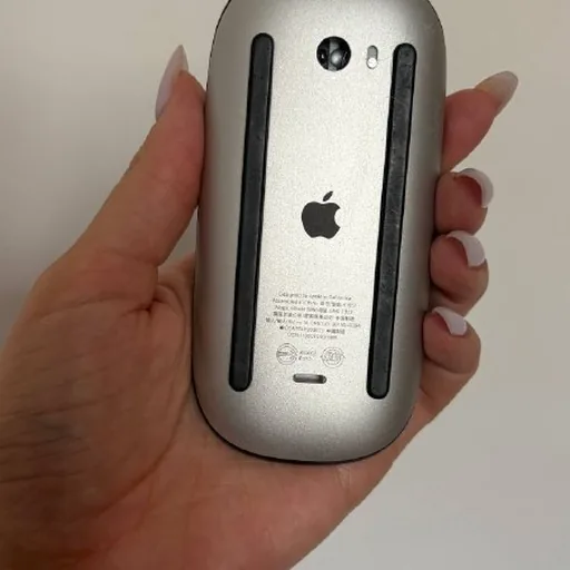 Apple Magic Mouse 2, JBL Bluetooth колонка, LED-лампа, Зарядка
