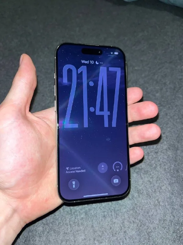 iPhone 15 pro Natural Titanium 128gb 1