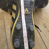 Adidas ბუცები 3