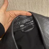 Кожаная куртка Zara 5