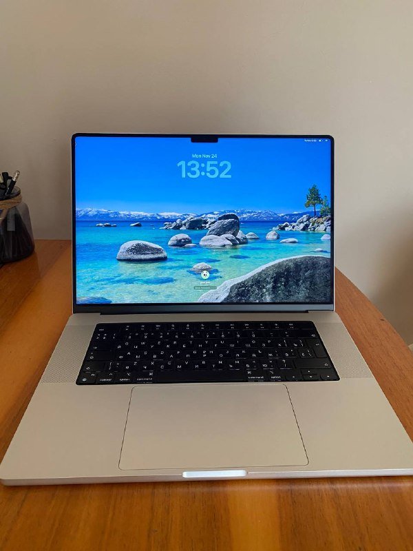 MacBook Pro 16” (2021, M1 Pro, 16 GB, 512 GB) 2