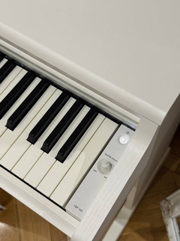 Цифровое пианино Yamaha Arius YDP-165WH белый матовый 4