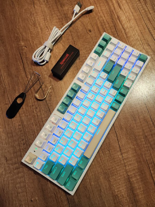Механическая клавиатура REDRAGON K643WGC