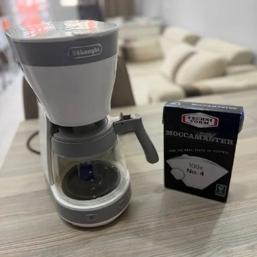 Капельная кофеварка DeLonghi