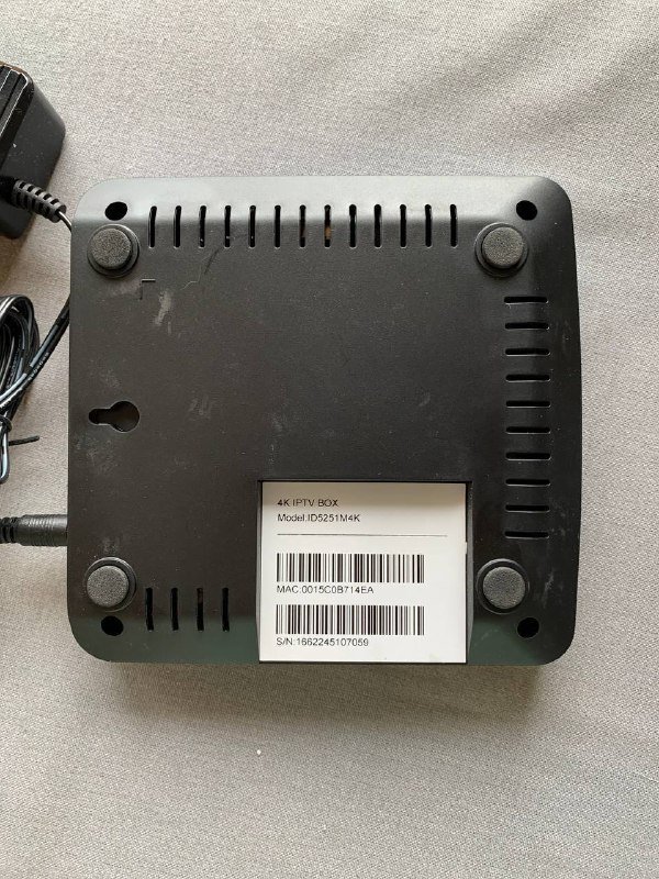 Диванные подушки, часы, скалка, приставка, стульчик, детские ботиночки, сумка-холодильник 4