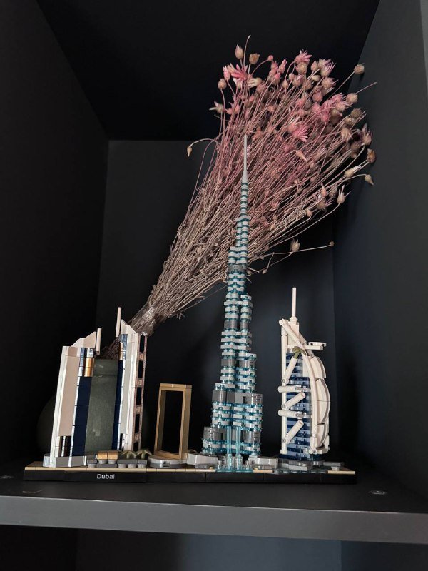 Лего наборы: книга, планетарная система, Бонзай, Star Wars, Tokyo 5