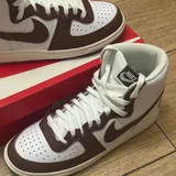 Кроссовки Nike 3
