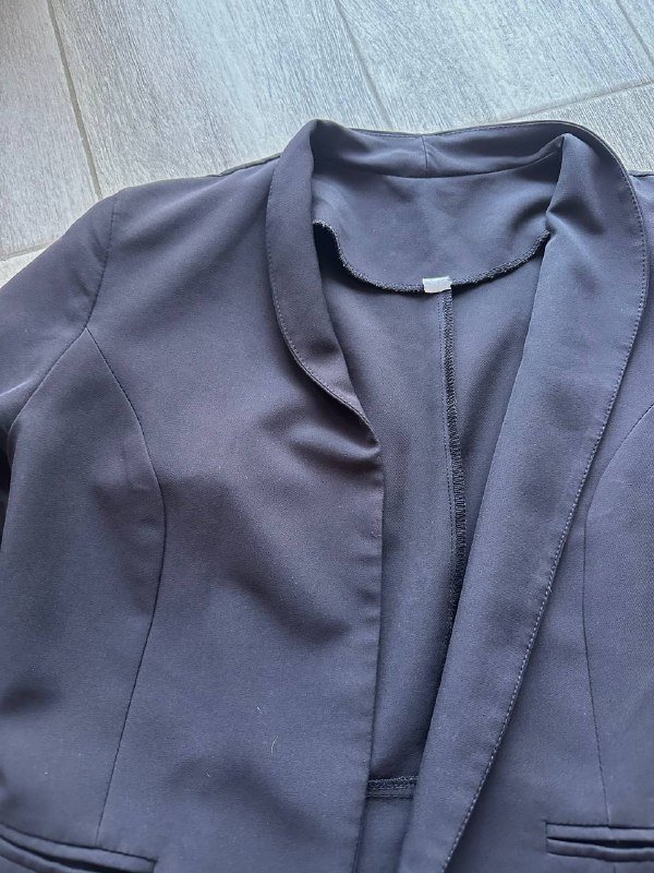 Пиджаки черный TERRANOVA, укороченный черный, бежевый United Colors of Benetton 5