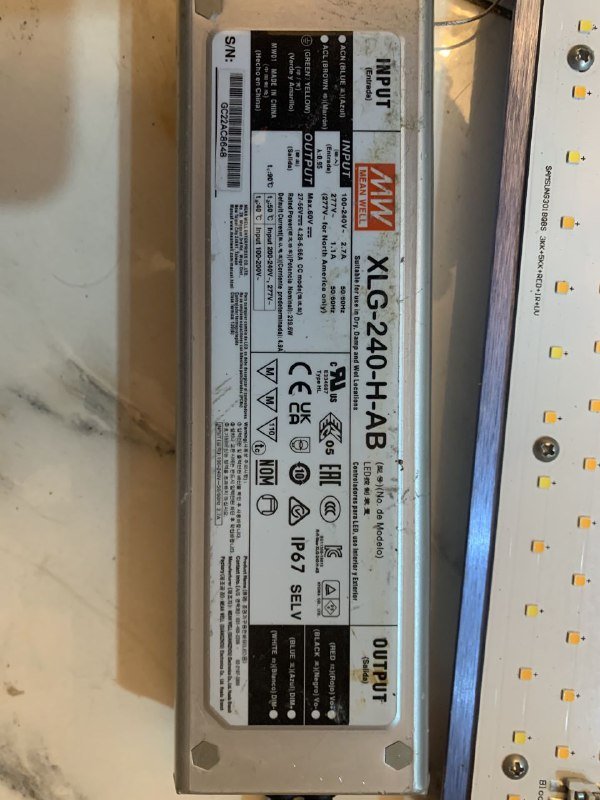 Лампа для цветов 240 Вт 3