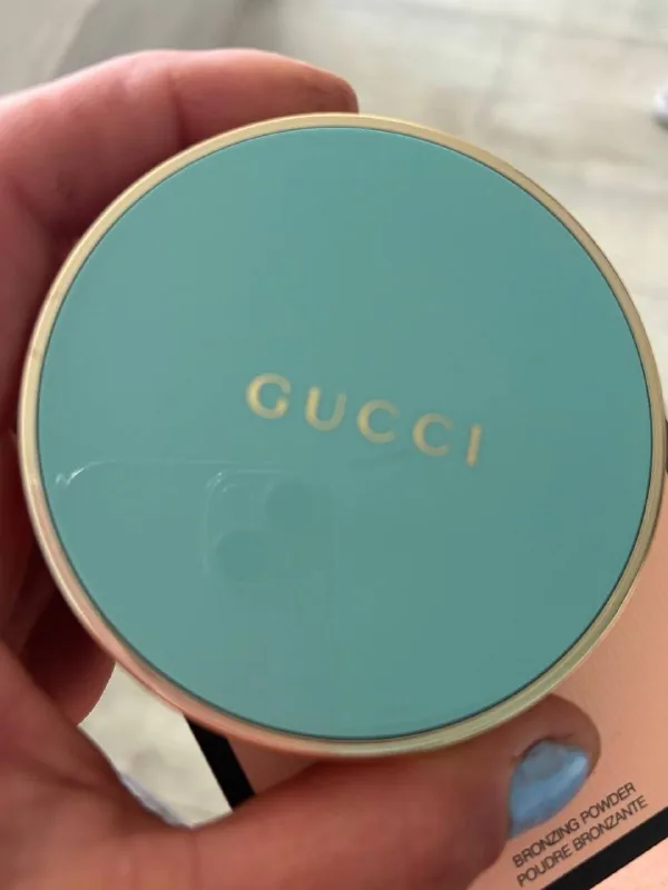 Gucci пудра 1