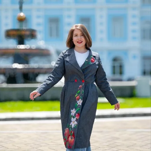 Женский костюм
