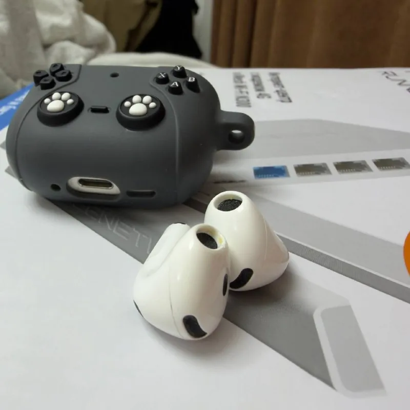AirPods 4 с активным шумоподавлением 1