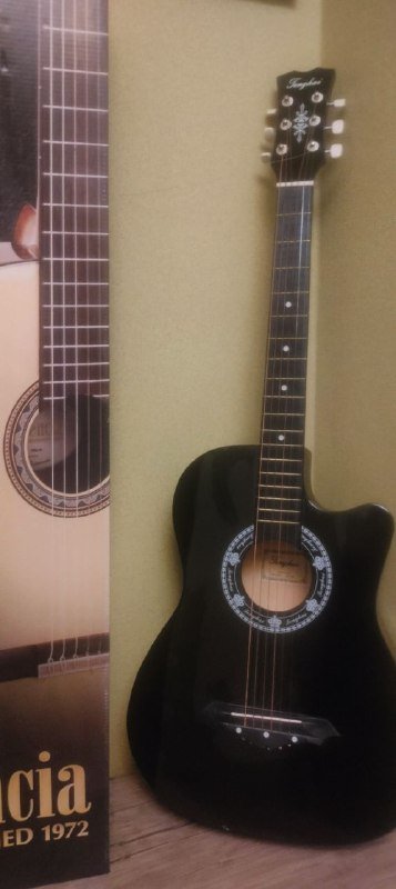 Акустическая гитара