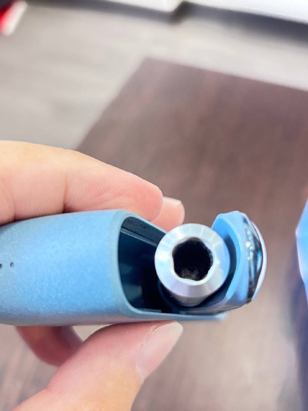 IQOS ILUMA темно синий электронагреватель 7