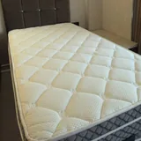 Кровать с матрасом и местом для хранения 2