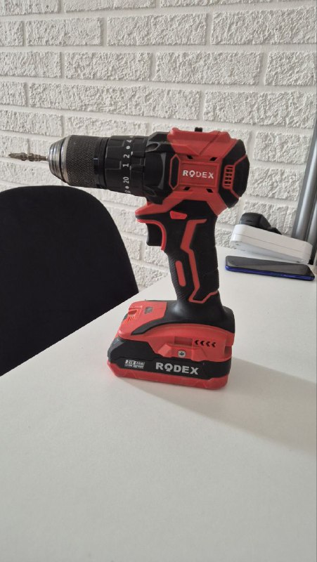 Шуруповерт Rodex
