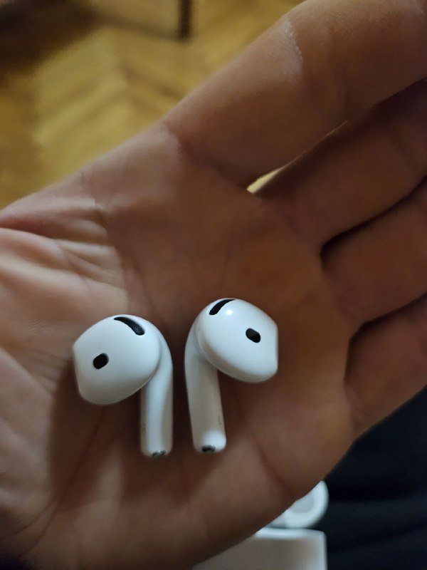 Airpods 4 без коробки и зарядного кабеля