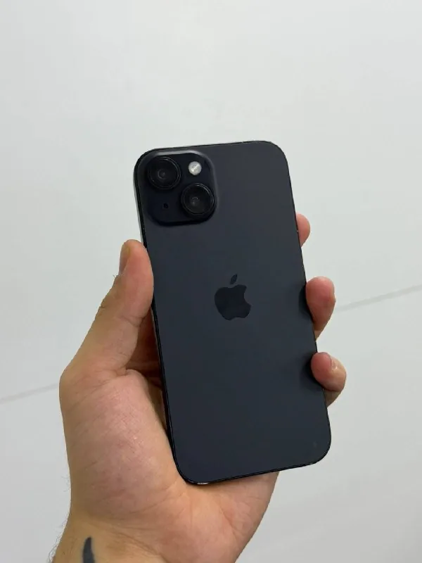iPhone 15 128GB 1
