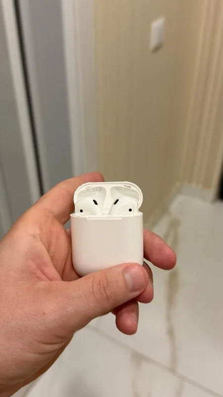 AirPods 2 1
