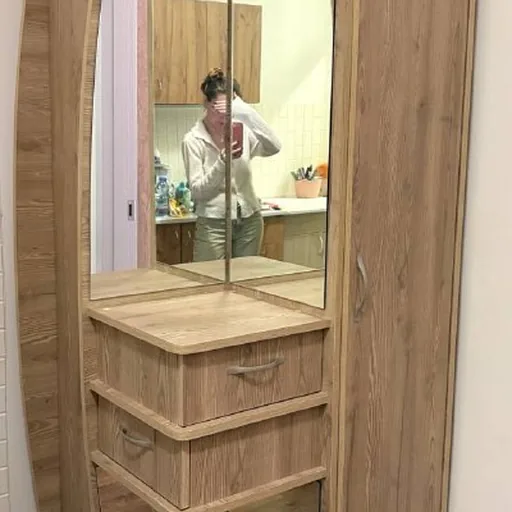Угловой шкаф