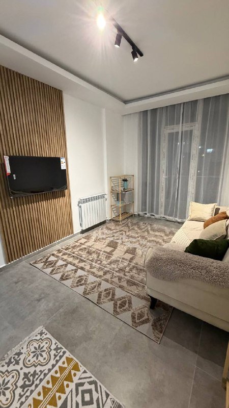 Студия на Згвиспира 1