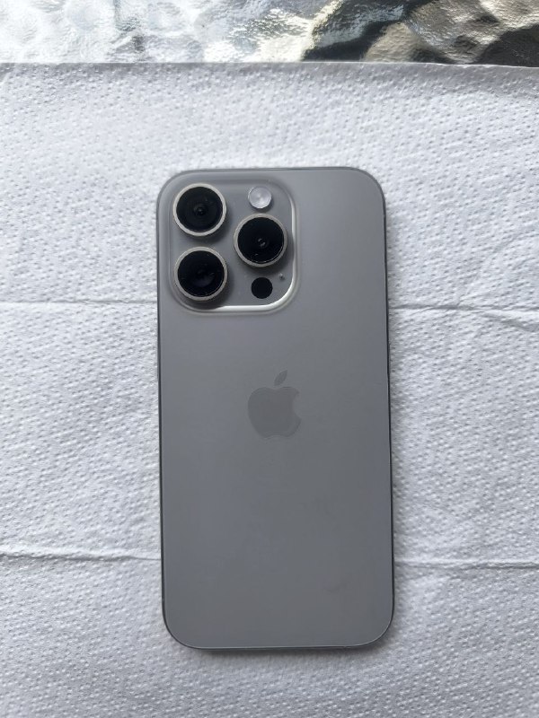 iPhone 15 Pro 128GB Natural Titanium 2