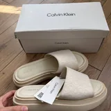 Шльопанці Calvin Klein та Emporio Armani 3