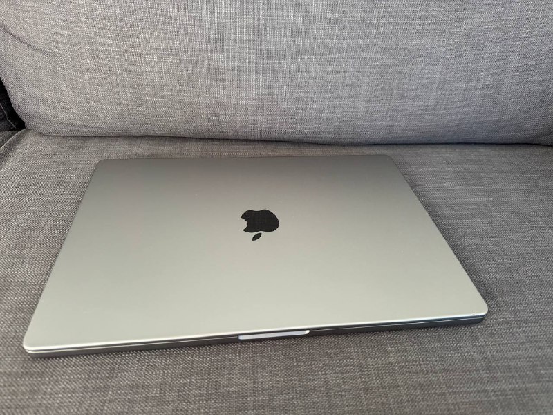 Macbook Pro 16.2” M1 Pro 32GB RAM 512GB SSD