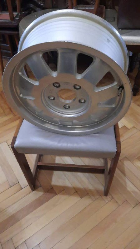 Компьютер, самокат, диски машины 5