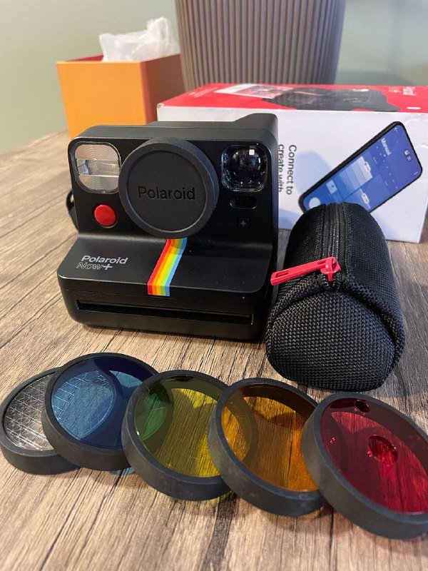 Polaroid now+ камера с цветными фильтрами