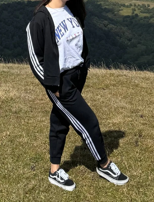 Оригинальный костюм Adidas 1
