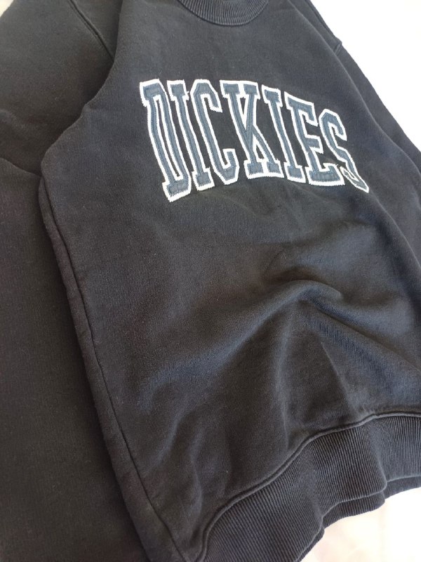Dickies sweater, Size S 3