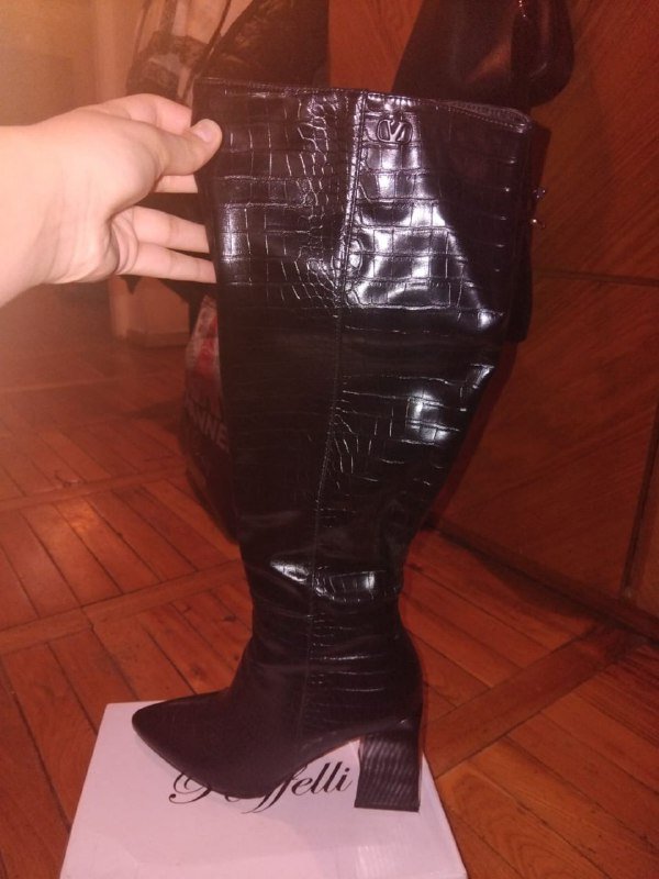 Двухсторонняя зимняя куртка, весенние сапоги