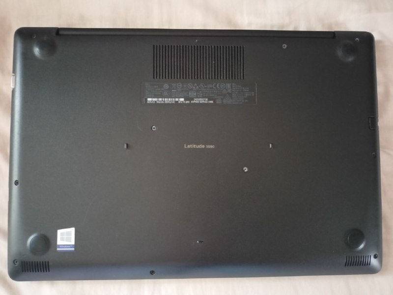 DELL LATITUDE 3590 ноутбук 15.6, i5, 16GB RAM, 256GB SSD 4