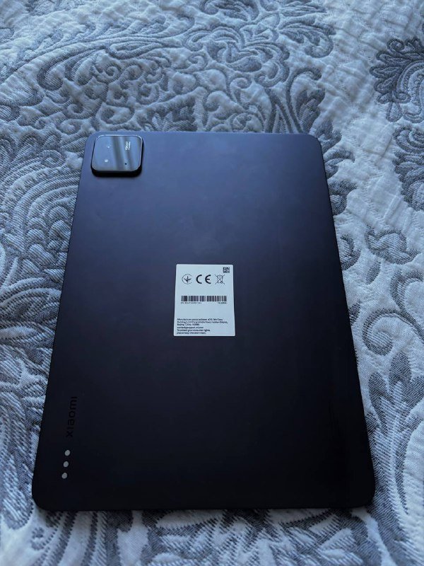 Планшет Xiaomi Pad 7 с клавиатурой-чехлом и защитным стеклом 3