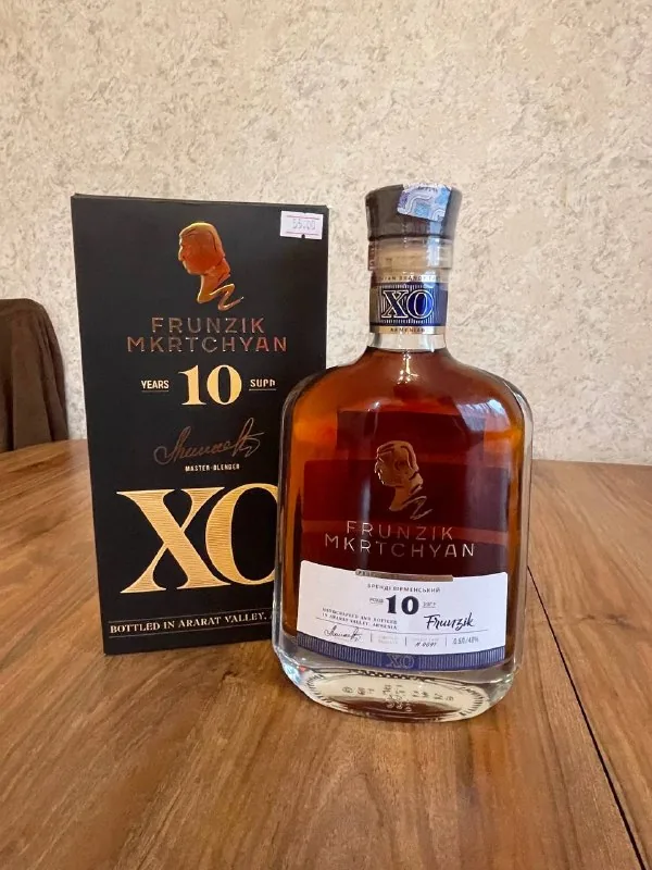 Коньяк Frunzík Mkrtchyan XO 10 лет