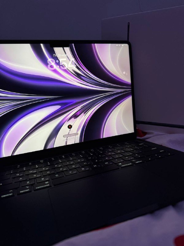 MacBook Air 13.6" 2022, 256GB SSD, 10GB Memory