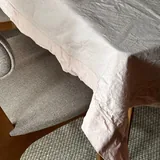 Подушки диванные, люстра, шторы, духовка, искусственное растение, скатерть 7