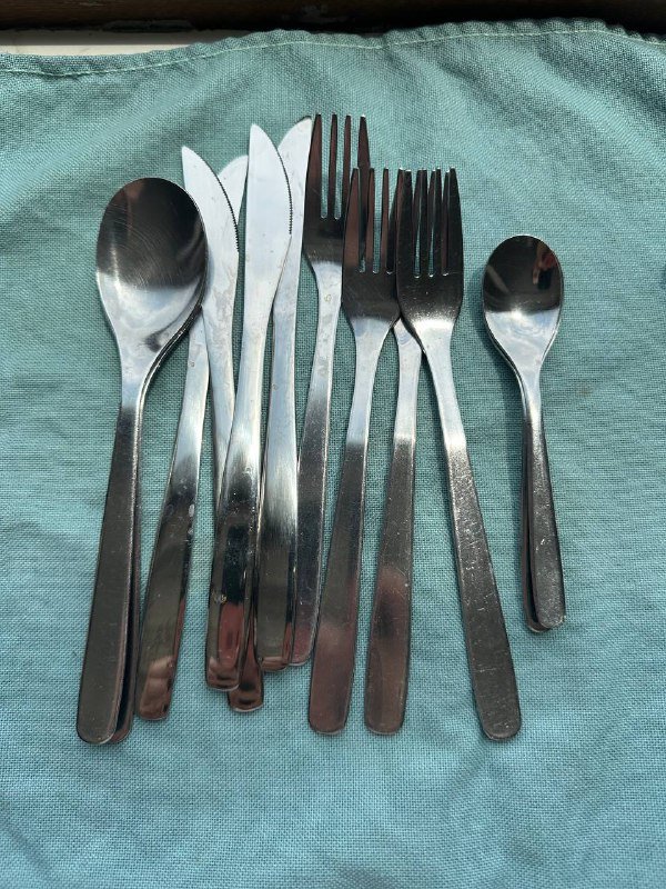 контейнер, соковыжималка, терки, пароварка, столовые приборы 7