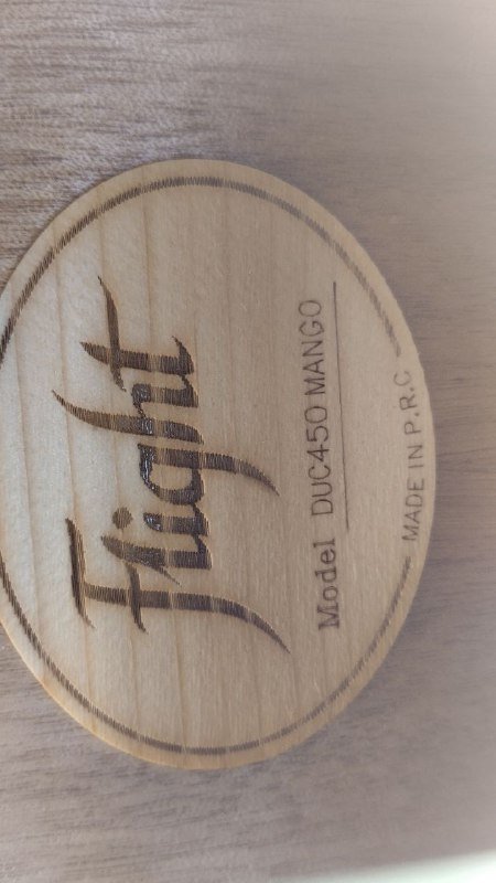 Укулеле Flight из дерева манго с аксессуарами 2